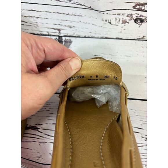 Women's Cole Haan Loafers Gold 8 B - Picture 8 of 8